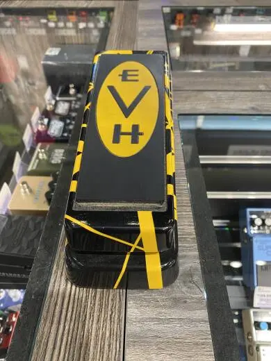 Dunlop EVH 5150 Crybaby Wah